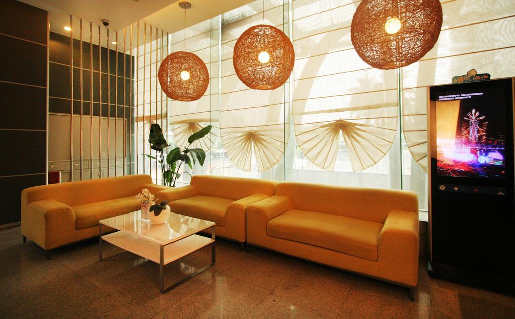 Yi-Wu Commatel Hotel Cantão Exterior foto